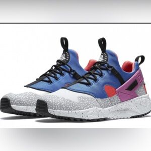 Nike Air Huarache Utility Premium Safari Mens Sneakers Size 13 White Blue Pink
